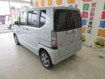 N-BOX G　Lパッケージ　4WD