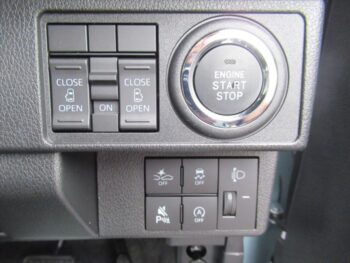 ムーヴキャンバス セオリーX 未使用車 4WD