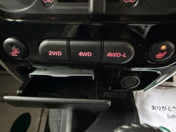 ジムニー ランドベンチャー　純正ナビ　ＴＶ 4WD