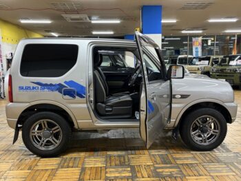 ジムニー ランドベンチャー　純正ナビ　ＴＶ 4WD