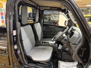 キャリイトラック ＫＣエアコン・パワステ　ＬＥＤヘッドランプ装着車 4WD