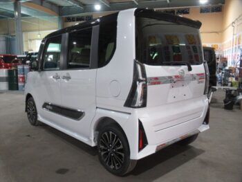 タントカスタム RS ターボ 未使用車 4WD