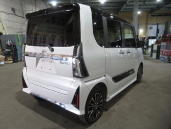 タントカスタム RS ターボ 未使用車 4WD