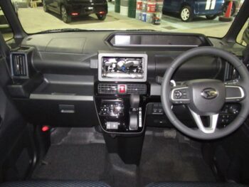 タントカスタム RS ターボ 未使用車 4WD