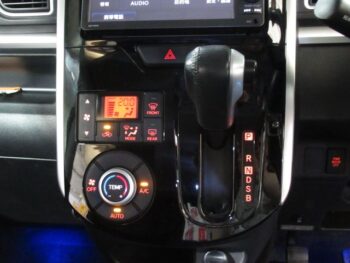 タントカスタム RS　SA 4WD