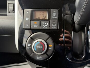 タントカスタム RSターボ SA 純正ナビ・TV・バックカメラ 4WD