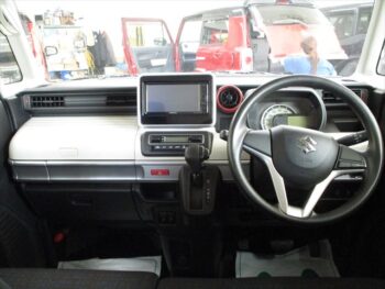 スペーシア ハイブリッド　X　アップグレードパッケージ装着車　4WD