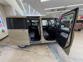 タント X　未使用車　４WD