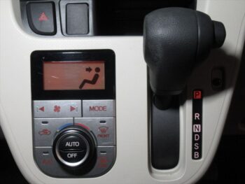 ステラ G　スマートアシスト 4WD