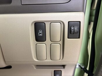 タント G　４WD