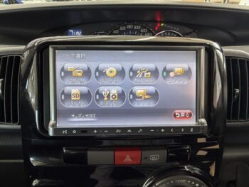 タントカスタム X　ナビ・TV　後期型　４WD
