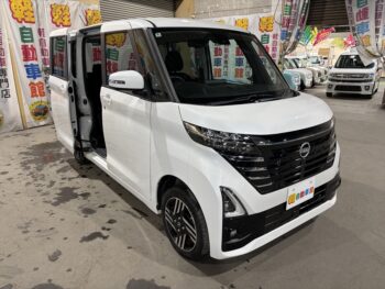 ルークス ハイウェイスターX　ナビTV　アラウンドビューモニター　後期型　4WD