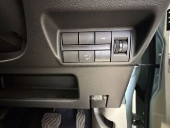 eKワゴン M　４WD