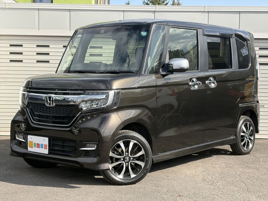 N-BOXカスタム G・EXホンダセンシング 純正ナビ・TV・バックカメラ 4WD