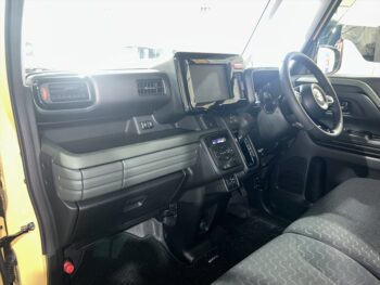 スペーシアギア ハイブリッド　XZ　未使用車　4WD