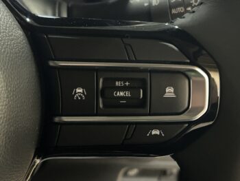 スペーシアギア ハイブリッド　XZ　未使用車　4WD