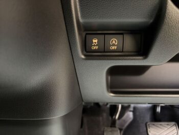 スペーシア ハイブリッドG　未使用車　４WD