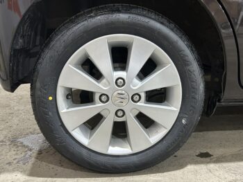 スペーシア ハイブリッド　X 4WD