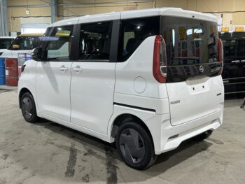 ルークス X　社外ナビ・アラウンドビューモニター 4WD