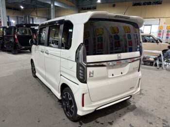 N-BOXカスタム G　L　ターボ　ホンダセンシング　4WD