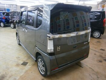 N-BOXカスタム Ｇ・Ｌパッケージ 4WD