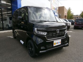 N-BOXカスタム Ｌ　スタイル＋ブラック　純正ナビ装着用スペシャルパッケージ　未使用　4WD