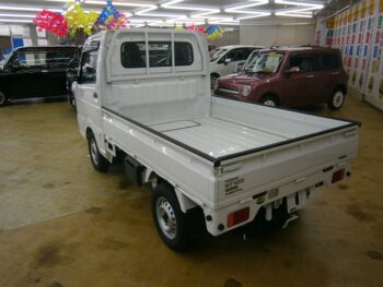 NT100クリッパートラック ＤＸ 4WD