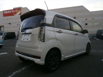 N-WGNカスタム 特別使用車 ターボ ＳＳ２トーンカラースタイルパッケージ  4WD