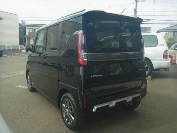 デリカミニ G 未使用車 4WD