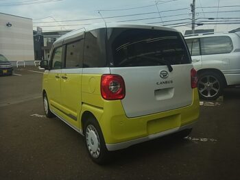 ムーヴキャンバス ストライプスＧ