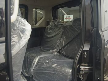 デリカミニ G 未使用車 4WD