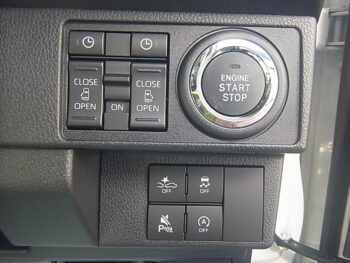 ムーヴキャンバス ストライプス G 未使用車 4WD