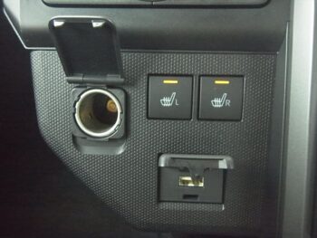 タフト Ｇ ターボ クロムベンチャー 4WD