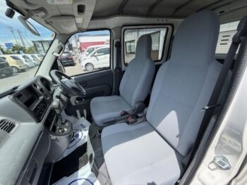 ハイゼットカーゴバン デラックス　4WD