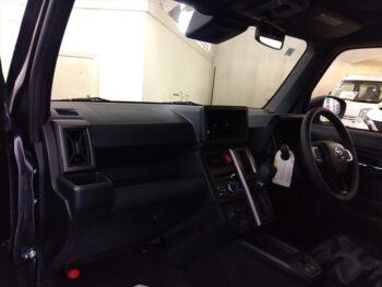 タフト Gダーククロムベンチャー　未使用車　4WD